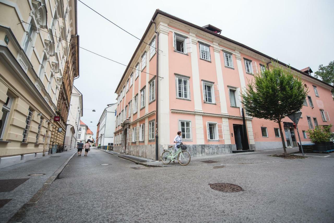 Feel Ljubljana Centre Apartamento Exterior foto
